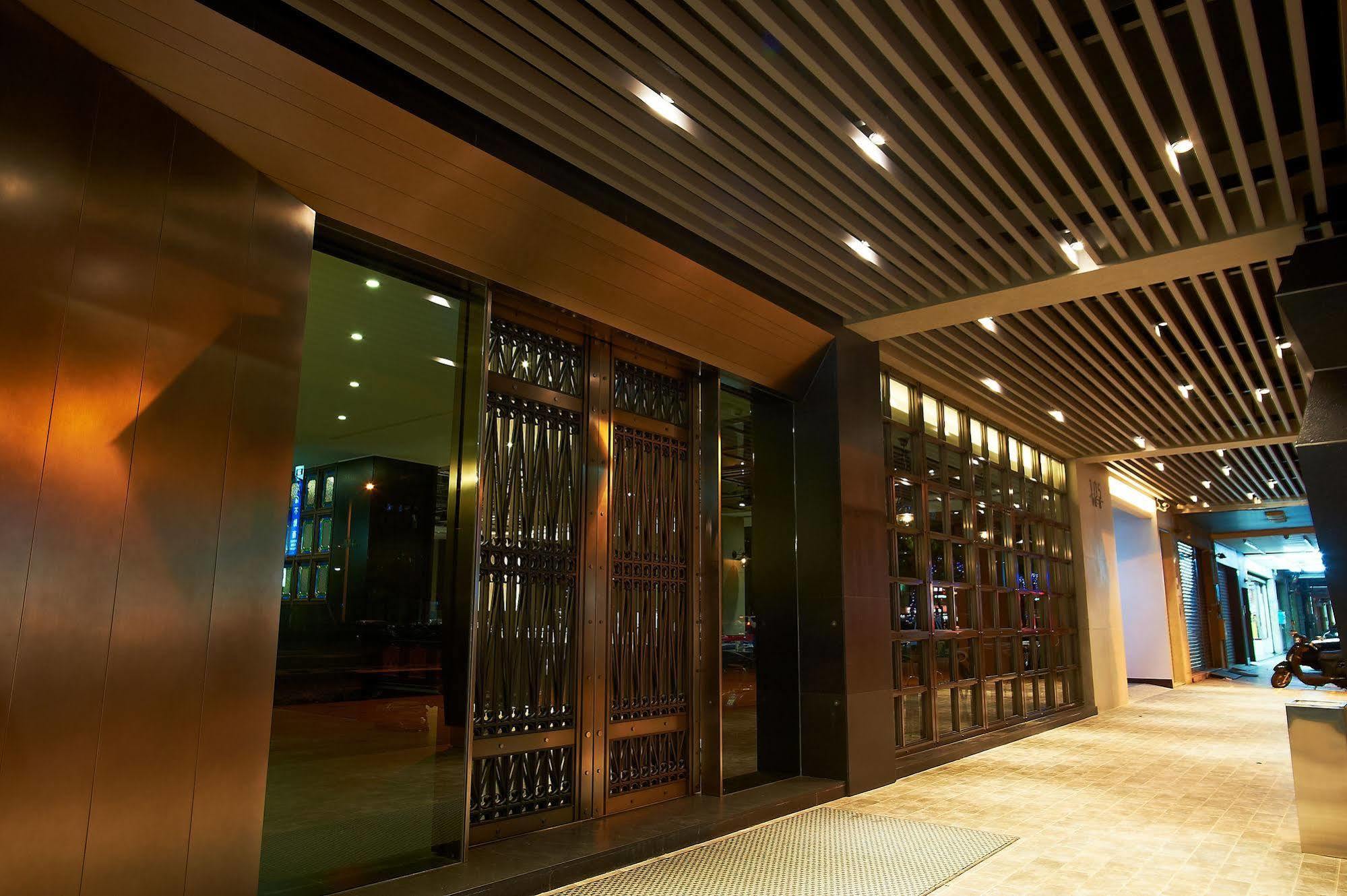 Royal Group Hotel Bo Ai Branch Kaohsiung Exterior foto